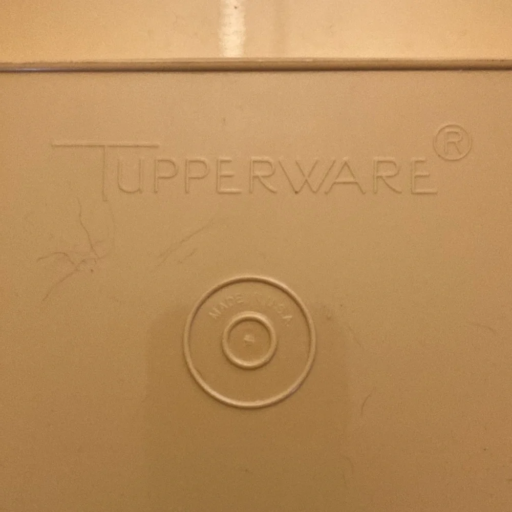 Tupperware Deviled Egg Container - Picture 5 of 5